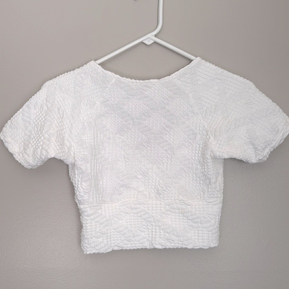 Reserved white textured wrap top - Picture 3 of 3